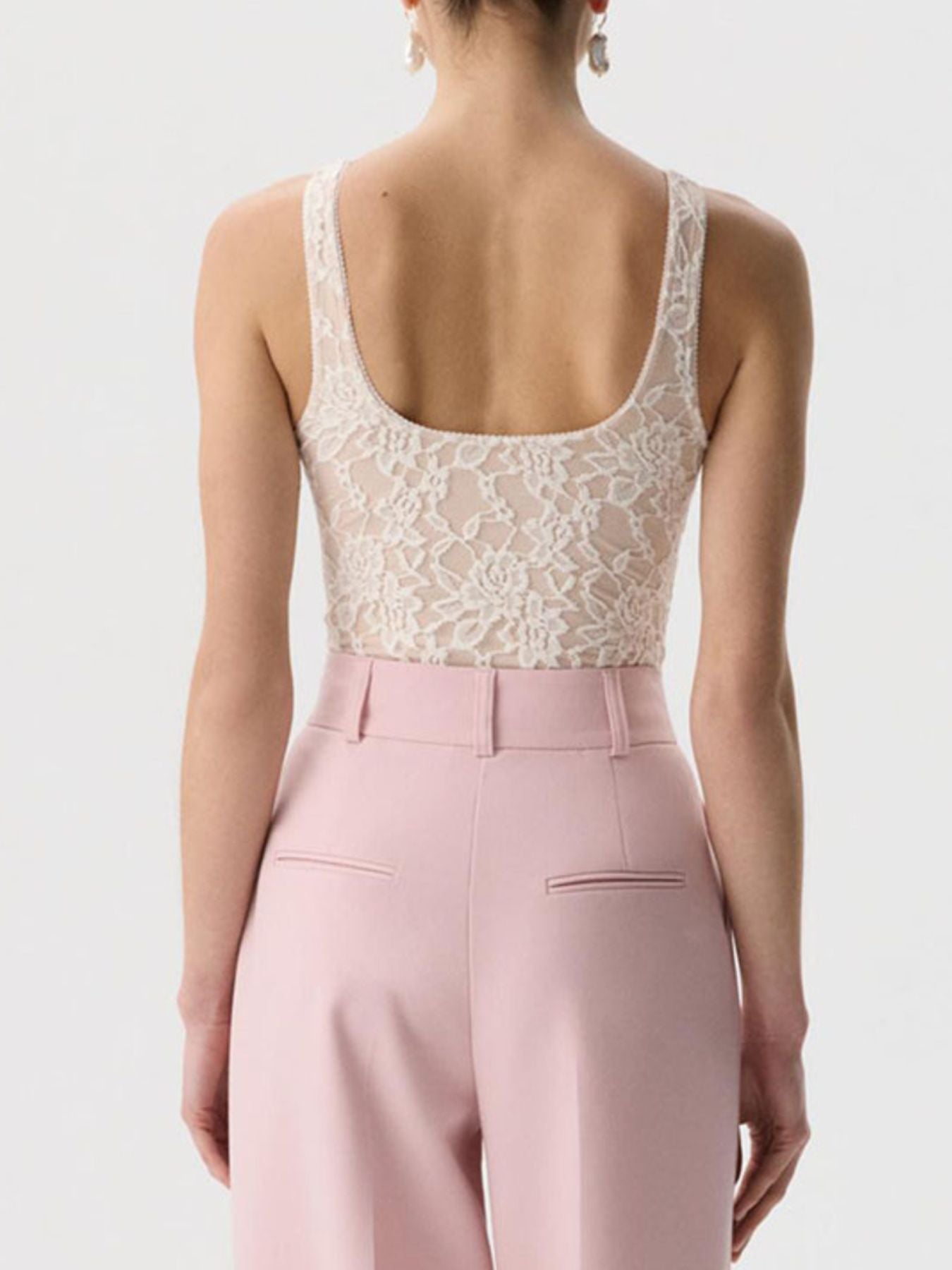 946df702-3baa-42a4-bf9b-6ca40f5db661-Max